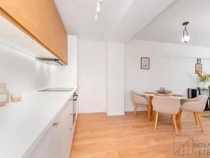 Prodej bytu 3+kk, Praha - Žižkov, K lučinám, 54 m2