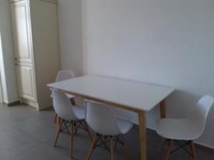 Pronájem bytu 2+1, České Budějovice - České Budějovice 7, Heydukova, 80 m2