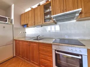 Prodej bytu 2+kk, Šanov, Komenského, 66 m2