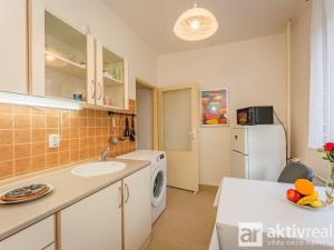 Pronájem bytu 2+1, Praha - Letňany, Šumperská, 52 m2