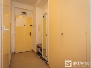 Pronájem bytu 2+1, Praha - Letňany, Šumperská, 52 m2