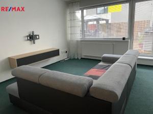 Pronájem bytu 1+kk, Jihlava, Křižíkova, 45 m2