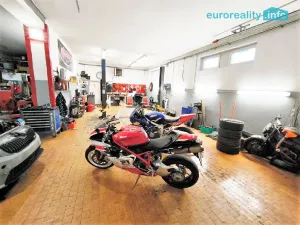 Prodej obchodního prostoru, Dobrná, 288 m2