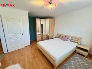 Pronájem bytu 4+kk, Praha - Dolní Měcholupy, U střediska, 91 m2