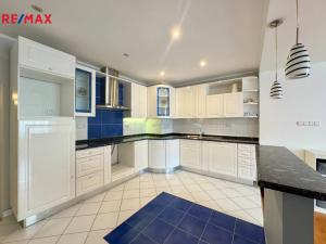 Pronájem bytu 4+kk, Praha - Dolní Měcholupy, U střediska, 91 m2
