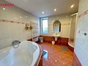 Pronájem bytu 4+kk, Praha - Dolní Měcholupy, U střediska, 91 m2