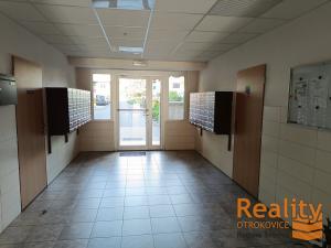 Pronájem bytu 1+kk, Zlín - Prštné, B. Němcové, 28 m2