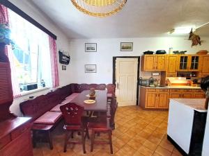 Prodej zemědělské usedlosti, Račice, 570 m2