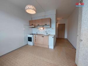 Pronájem bytu 1+1, Klášterec nad Ohří, Lípová, 40 m2