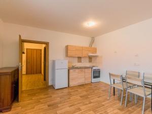 Pronájem bytu 1+kk, Milovice - Mladá, Rakouská, 34 m2