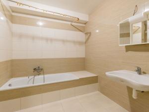 Pronájem bytu 1+kk, Milovice - Mladá, Rakouská, 34 m2