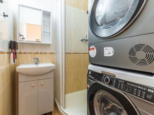 Prodej bytu 2+1, Kladno - Kročehlavy, Francouzská, 50 m2
