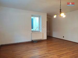 Pronájem bytu 1+1, Slaný, Komenského náměstí, 47 m2