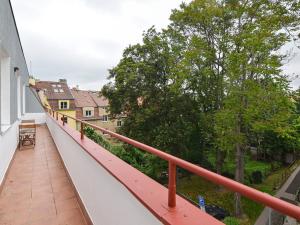 Pronájem bytu 2+kk, Praha - Košíře, Fabiánova, 74 m2