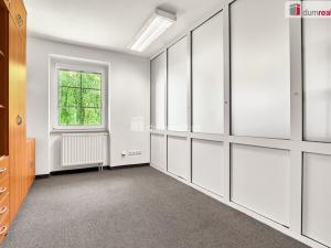 Pronájem kanceláře, Karlovy Vary, Libušina, 206 m2