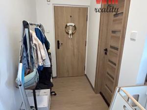 Pronájem bytu 2+1, Karlovy Vary - Stará Role, Závodu míru, 46 m2