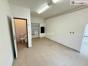 Pronájem kanceláře, Kralupy nad Vltavou, Palackého nám., 18 m2
