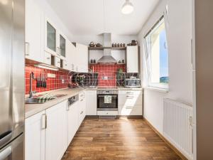 Prodej bytu 3+1, Český Krumlov - Domoradice, Urbinská, 67 m2