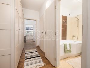 Prodej bytu 3+1, Český Krumlov - Domoradice, Urbinská, 67 m2