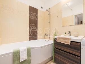 Prodej bytu 3+1, Český Krumlov - Domoradice, Urbinská, 67 m2