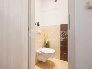 Prodej bytu 3+1, Český Krumlov - Domoradice, Urbinská, 67 m2