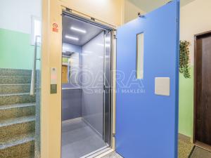 Prodej bytu 3+1, Český Krumlov - Domoradice, Urbinská, 67 m2