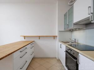 Pronájem bytu 1+kk, Praha - Záběhlice, Mattioliho, 32 m2