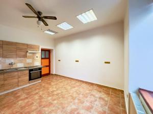 Prodej bytu 1+1, Česká Lípa, náměstí Osvobození, 80 m2