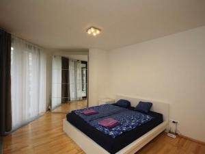 Pronájem bytu 2+kk, Praha - Žižkov, Ke kapslovně, 60 m2