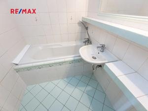 Pronájem bytu 3+1, Praha - Bohnice, Bukolská, 75 m2