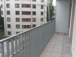 Pronájem bytu 1+kk, Praha - Dejvice, Lindleyova, 46 m2