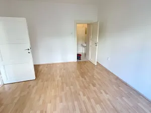 Pronájem bytu 2+kk, Praha - Michle, Pobočná, 44 m2
