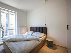 Pronájem bytu 2+kk, Praha - Nusle, Svatoslavova, 37 m2