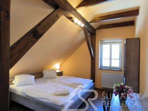 Prodej bytu 4+kk, Stachy, 88 m2