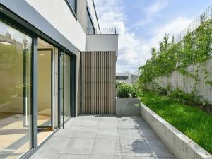 Pronájem bytu 1+kk, Praha - Velká Chuchle, Na hvězdárně, 36 m2