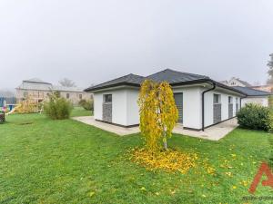 Prodej rodinného domu, Byšice, 365 m2