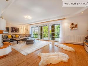 Prodej rodinného domu, Nový Šaldorf-Sedlešovice, Vilová, 240 m2