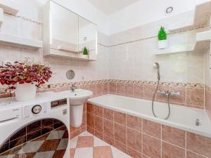 Prodej bytu 3+1, Šlapanice, Brněnská, 84 m2