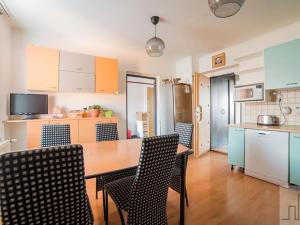 Prodej obchodního prostoru, Bílina, Petra Bezruče, 1100 m2