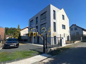 Prodej rodinného domu, Jevany, Na Dubince, 248 m2