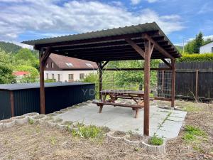 Pronájem bytu 2+kk, Jablonec nad Nisou, U Zastávky, 40 m2