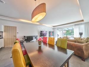 Prodej kanceláře, Vysoký Újezd, Stodolní, 280 m2