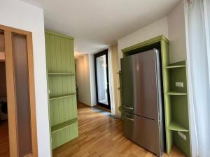 Pronájem bytu 3+kk, Praha - Žižkov, Ke kapslovně, 130 m2