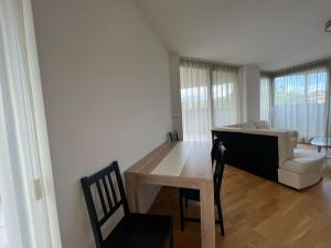 Pronájem bytu 3+kk, Praha - Žižkov, Ke kapslovně, 130 m2