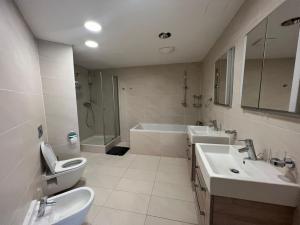 Pronájem bytu 3+kk, Praha - Žižkov, Ke kapslovně, 130 m2