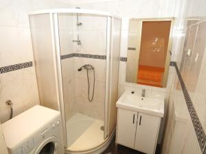 Pronájem bytu 3+kk, Praha - Bubeneč, Jaselská, 75 m2