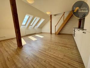Prodej bytu 1+kk, Praha - Libeň, Zenklova, 81 m2