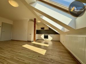 Prodej bytu 2+kk, Praha - Libeň, Zenklova, 86 m2