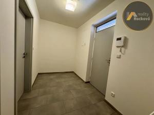 Prodej bytu 2+kk, Praha - Libeň, Zenklova, 86 m2