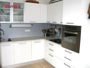 Pronájem bytu 3+1, Praha - Záběhlice, Hyacintová, 89 m2